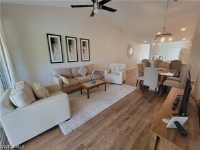 Building Photo - 4950 Deerfield Way