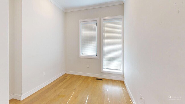 Building Photo - 16-18 Highgate St. Unit 101