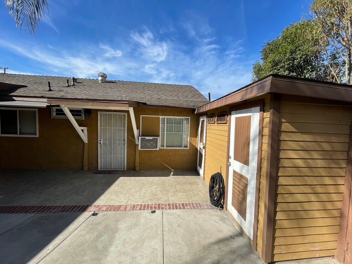 Foto principal - 15865 Clarkgrove St