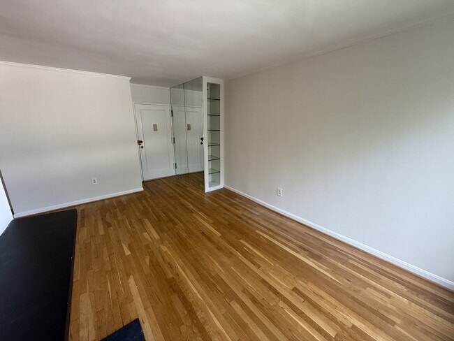 Foto del edificio - 2605 39th St NW