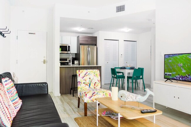 Foto del edificio - 481 NE 29th St