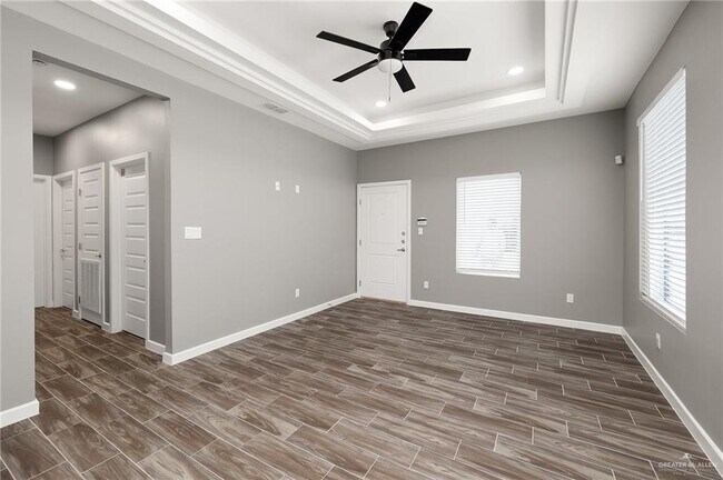 Building Photo - 2107 Cassandra St
