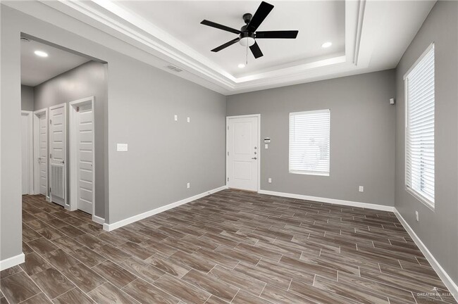 Building Photo - 2107 Cassandra St