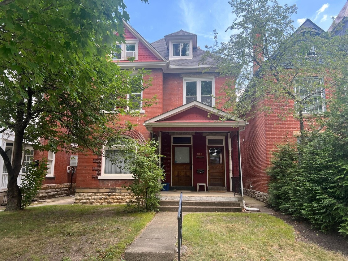 Primary Photo - 312 W 7th Ave