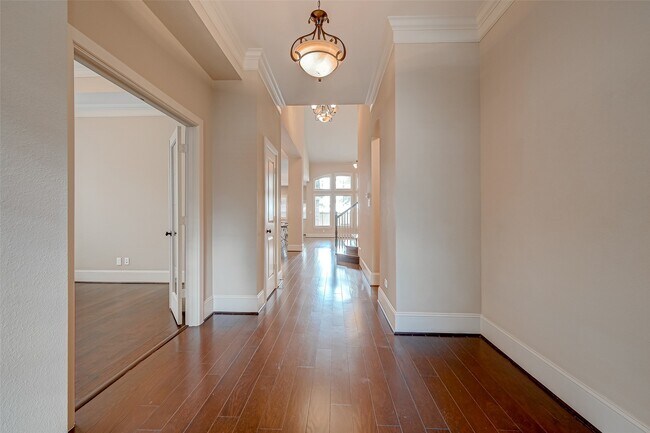 Foto del edificio - 10323 Hatcher Dr