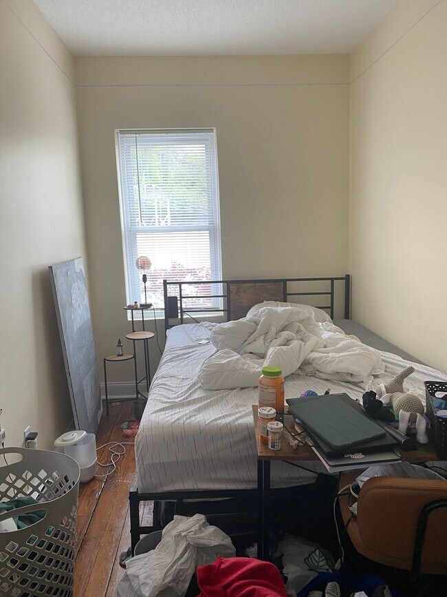 Photo - 894 Colburn St Apartment