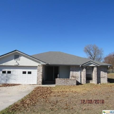 Building Photo - 1107 Tyler Dr