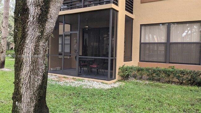 Foto del edificio - 15509 N Miami Lakeway