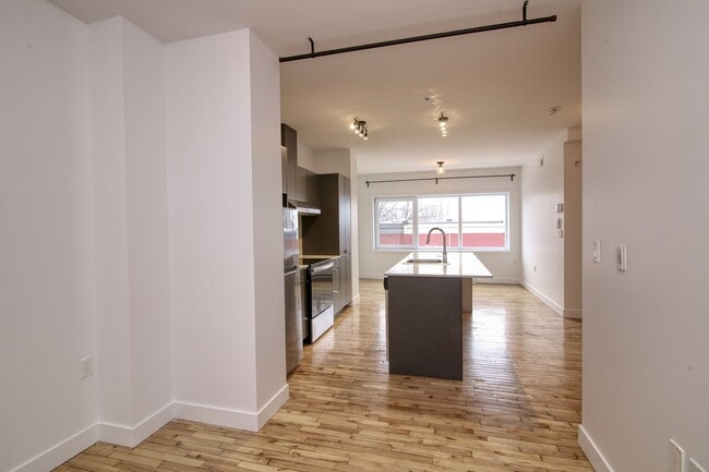 Building Photo - Marie Anne Lofts