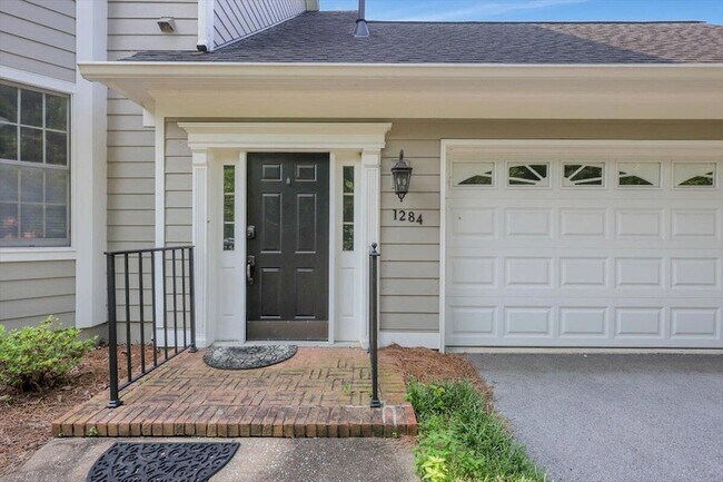 Foto del edificio - 1284 Heritage Landing Dr