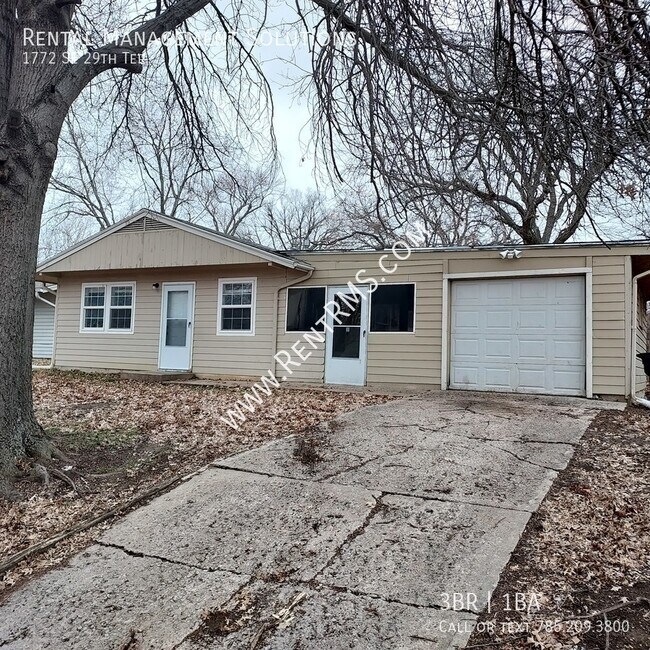 Foto del edificio - 1772 SE 29th Ter- 3 BED/1.5 BATH