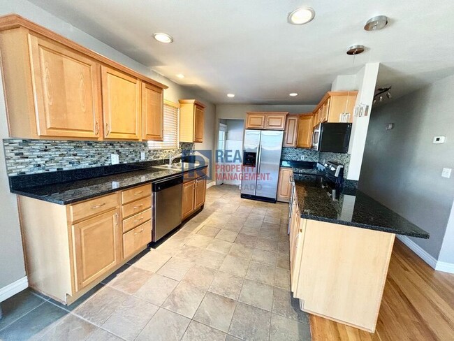 Foto del edificio - 5301 Highline Pl