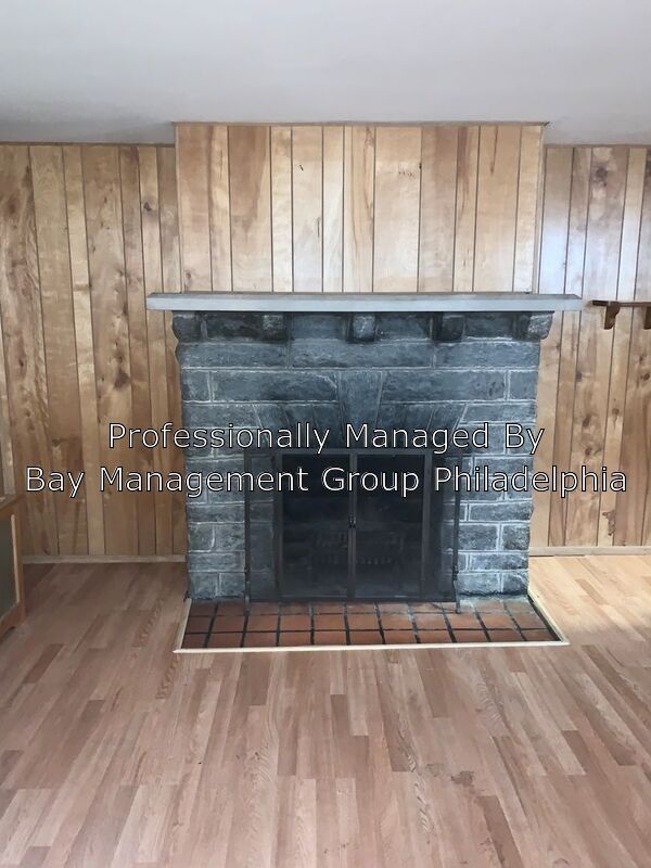 Building Photo - 27 N Millbourne Ave