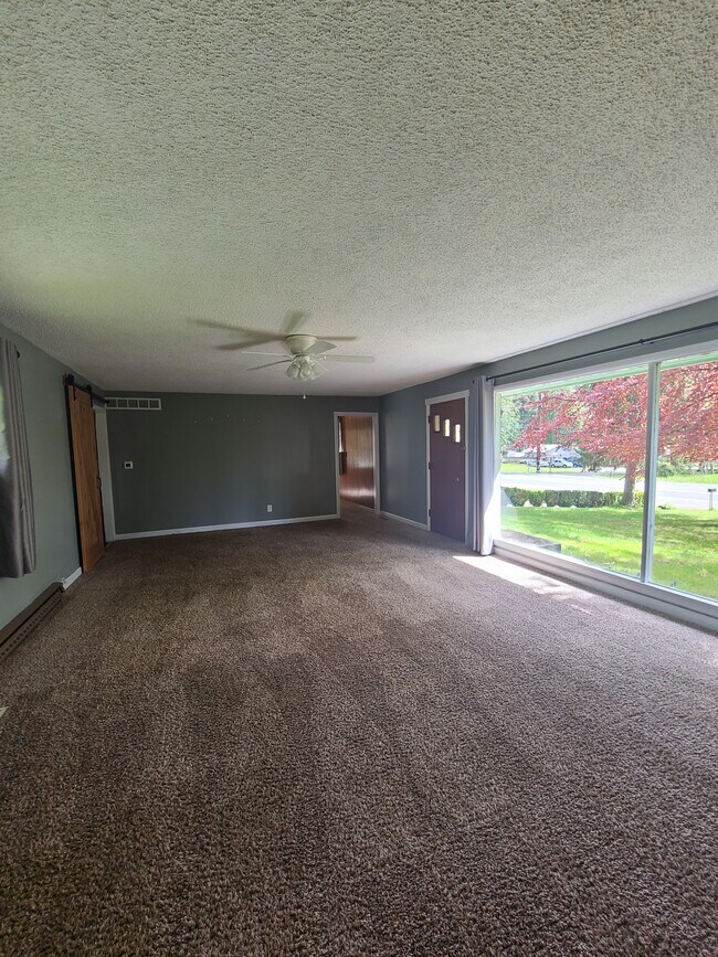 Foto del edificio - 2203 SE Sedgwick Rd