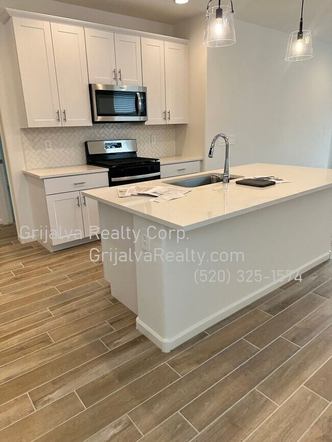 Building Photo - BRAND NEW BUILD! 4 Bedroom, 2 Bath House i...