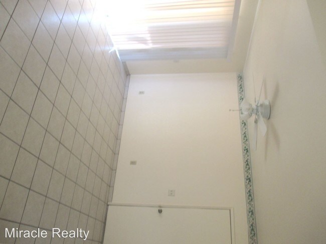 Building Photo - 24646 Gardena Dr