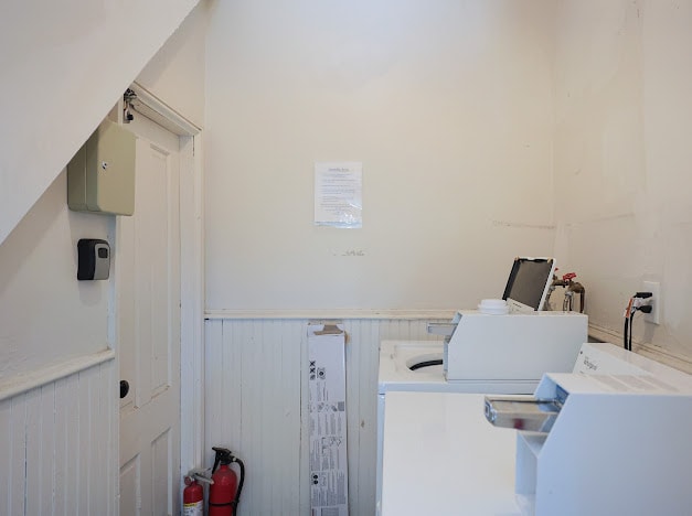 Photo - 9 West St Apartment