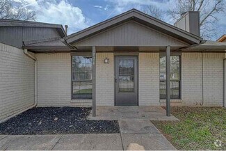Building Photo - 724 Peregrine Dr