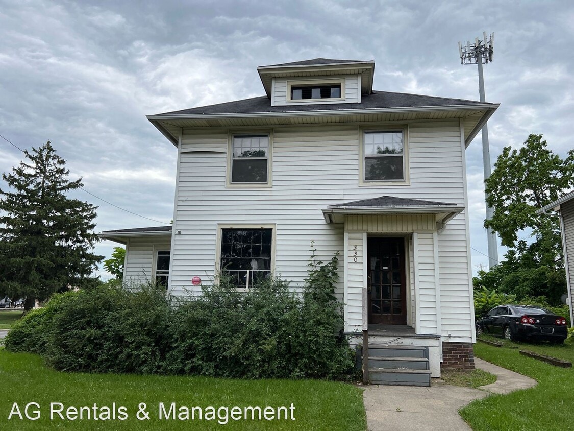 Primary Photo - 3 br, 1 bath House - 330 E Wildwood Ave
