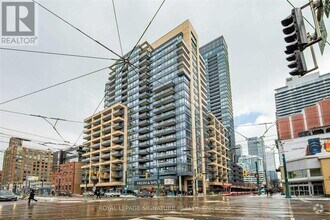 Building Photo - 438-1438 King St W