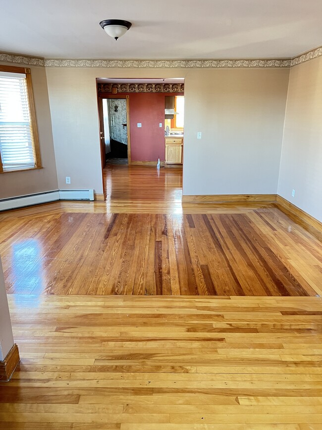 Dining room - 1033 New Boston Rd