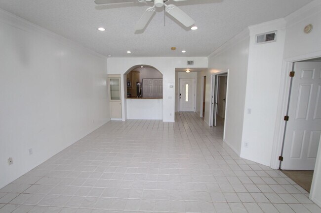 Building Photo - Lake Mary - 3 Bedroom, 2 Bathroom - $2295.00
