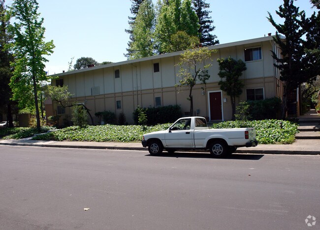 Foto del edificio - Los Gatos Apartments