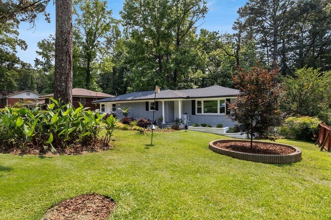 Foto del edificio - Charming 1950's Ranch w/ Modern Upgrades a...