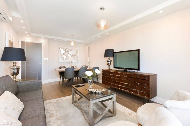 Foto del edificio - 2 br, 1.5 bath Condo - 788 E Broadway Apt 1