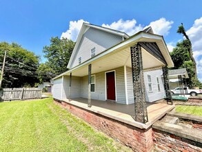 Building Photo - 3514 SW Triana Blvd