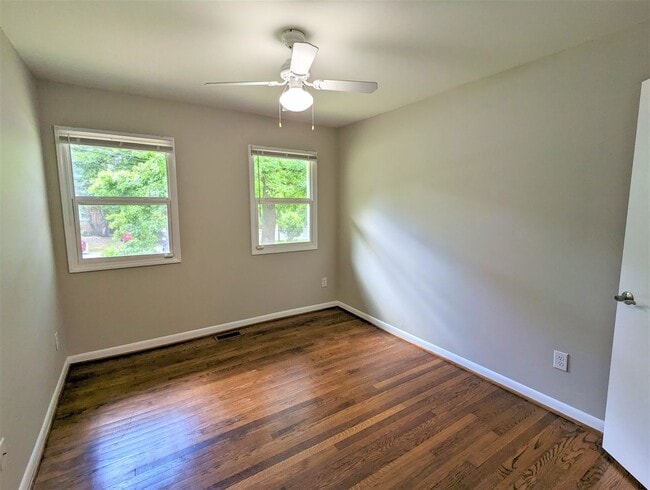 Foto del edificio - 16 Bolin Heights