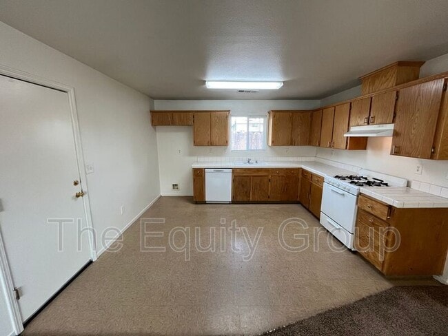 Foto del edificio - 482 W Morton Ave