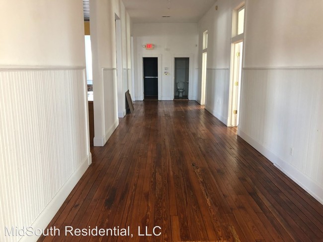 Foto del edificio - 2 br, 1.5 bath House - 109B W. Pleasant