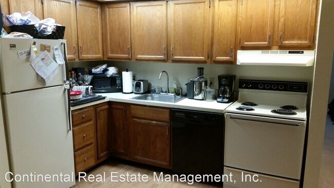 Building Photo - 2 br, 1 bath House - 1628 Blue Course Drive