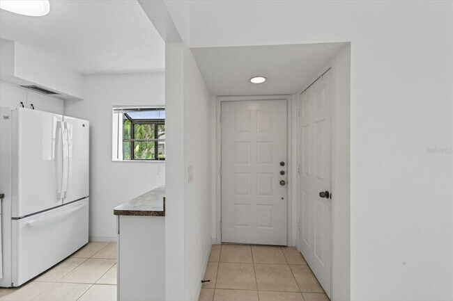 Building Photo - 5735 Gardens Dr
