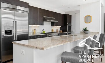 Building Photo - 915 W Huron St