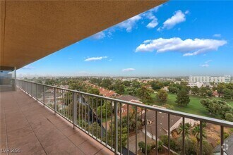 Building Photo - 3111 Bel Air Dr