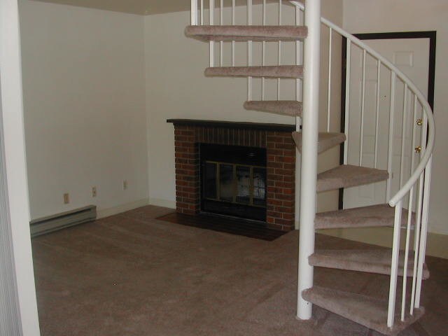 Primary Photo - 4501 Boardwalk Dr