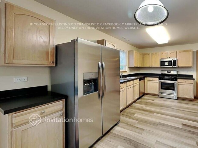 Foto del edificio - 1714 Stonegate Dr