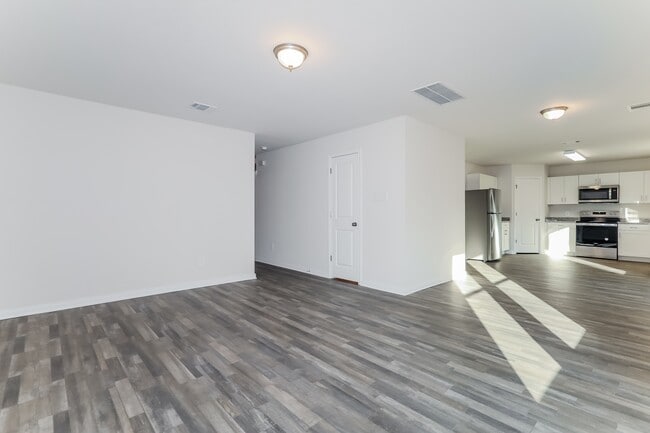 Building Photo - 15689 Briar Frst Dr