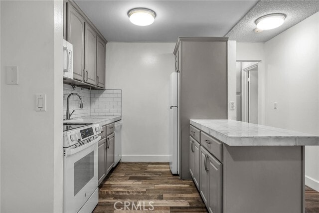 Building Photo - 802 Camino Real