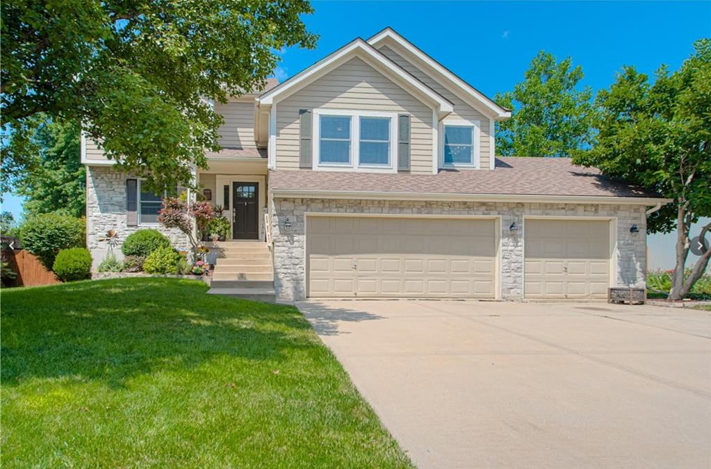 Foto principal - 18424 Ash St