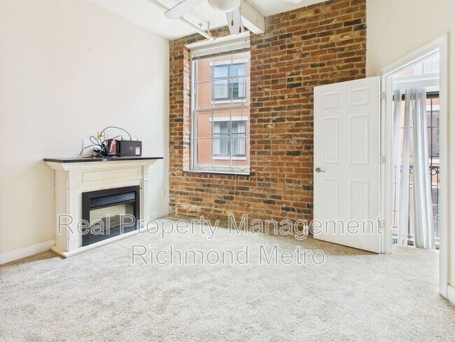 Foto del edificio - 1321 1/2 E. Main St.