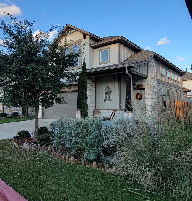 Building Photo - 1004 Boatswain Way