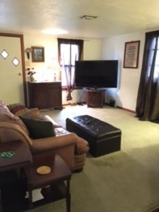 Foto del edificio - 1 Bedroom, 1 bath house in Bryan Park - Av...