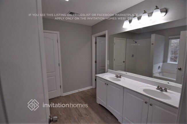 Foto del edificio - 2531 Hampton Valley Dr