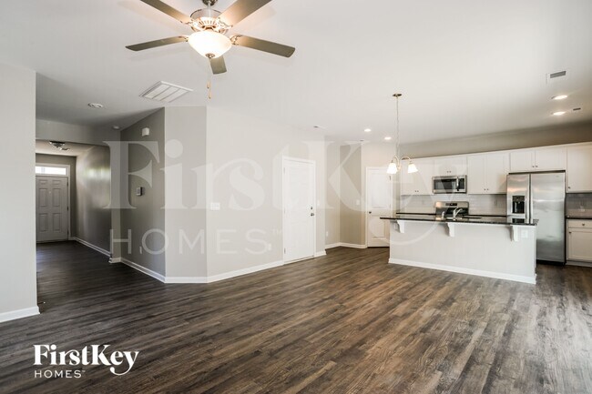 Foto del edificio - 5615 Cobblestone Glen Dr