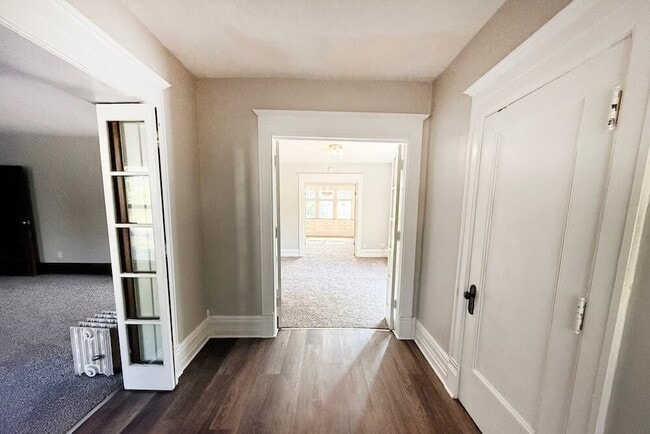 Interior Photo - Lansing Tower Apartments
