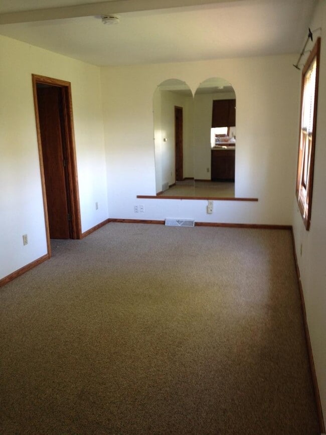 Building Photo - 3931 Reichert Rd