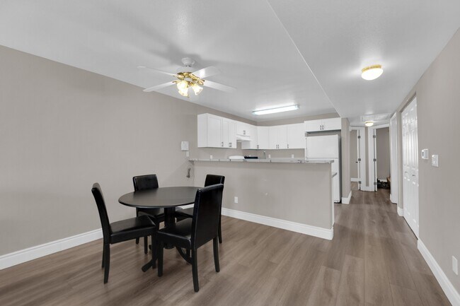 Foto del edificio - 2110 Sleepy Ct